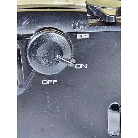 Pentax IQZoom 95WR Weather Resistant Class 5 Film Camera 38mm-95mm Tested!! - Picture 12 of 16